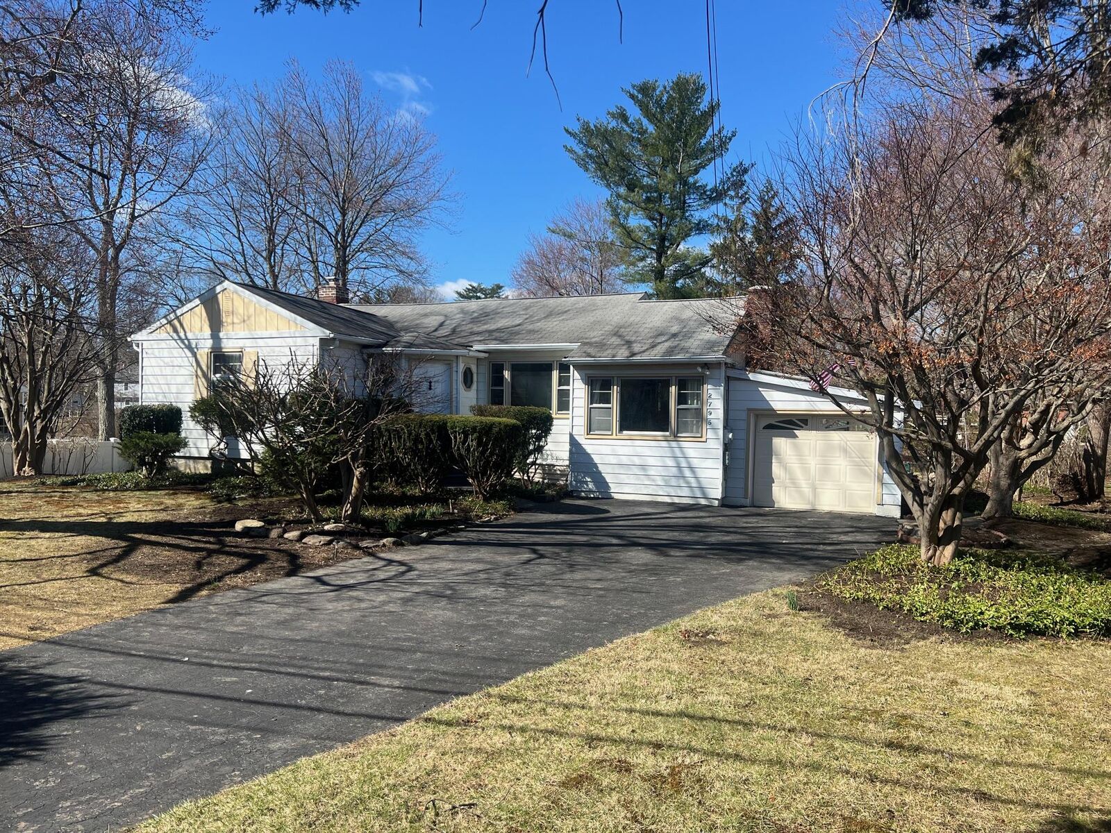 Property Photo: 2795 Moreland Street NY 10598