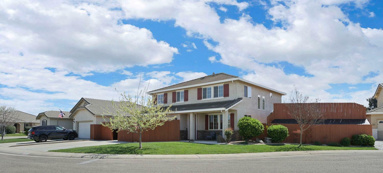 Property Photo: 692 Arlene Court CA 95632