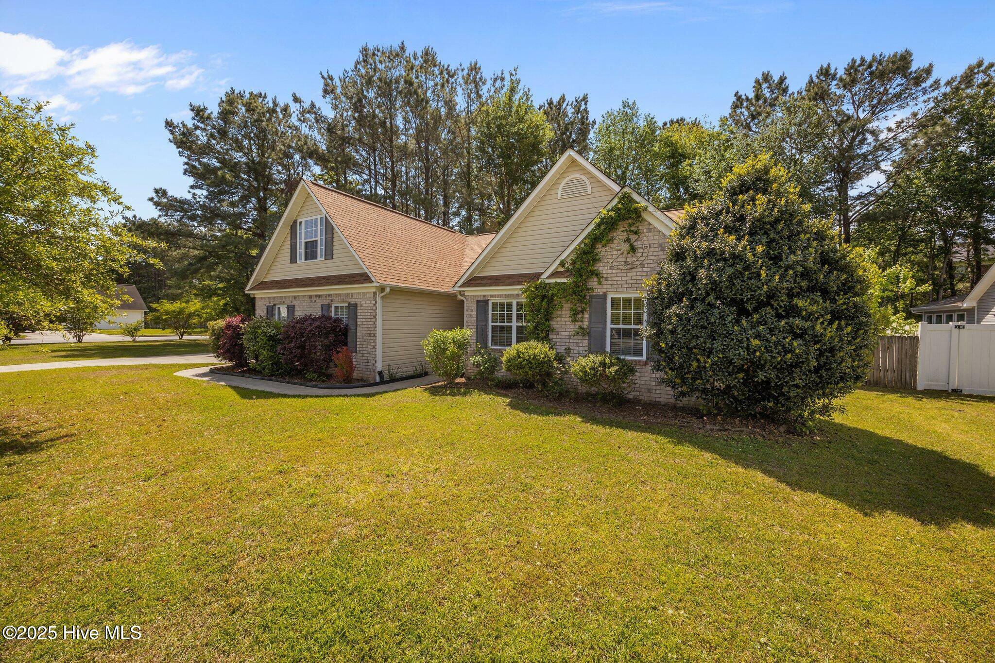 Property Photo: 301 Derby Park Avenue NC 28562