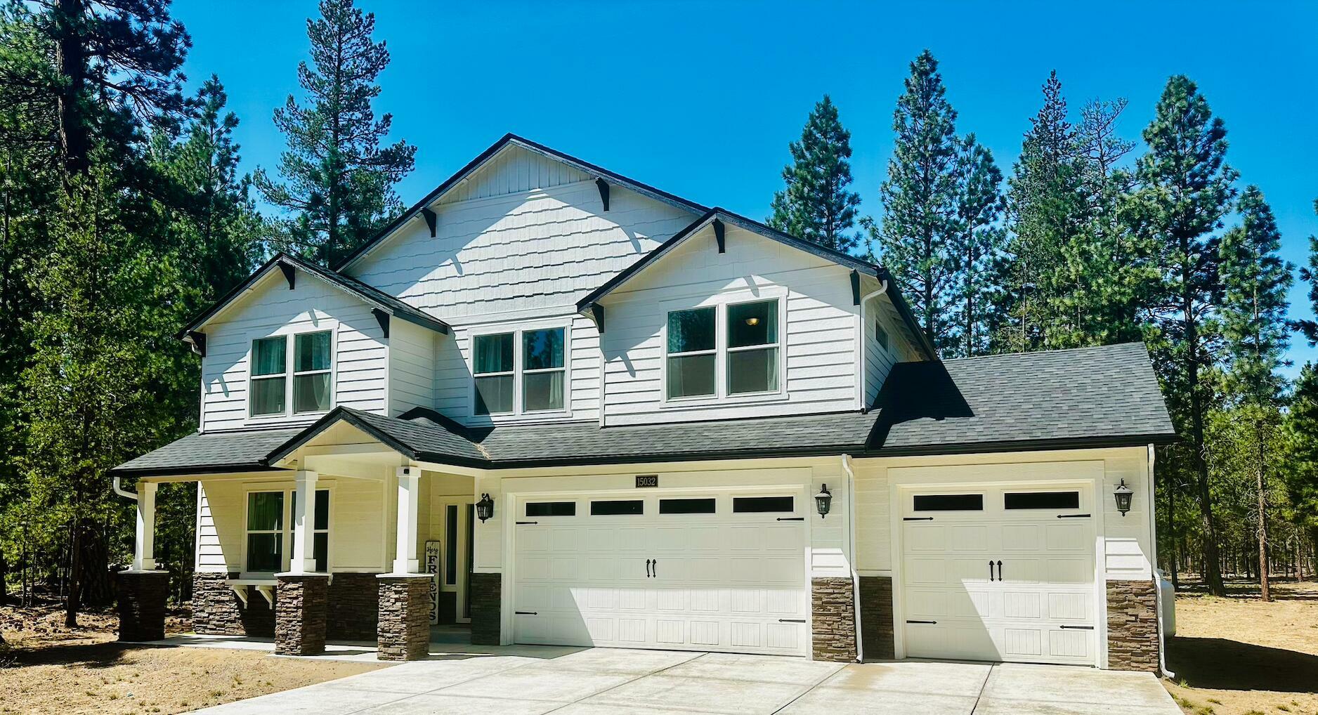 Property Photo: 15032 Green Heart OR 97739