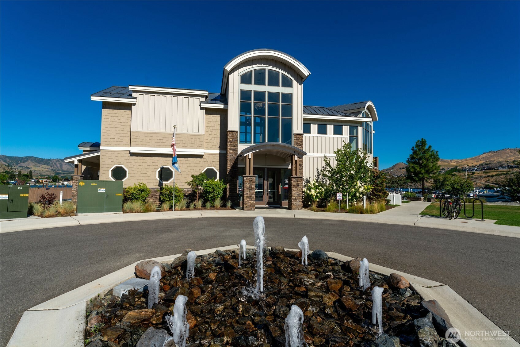 1350 W Woodin Avenue E7  Chelan WA 98816 photo