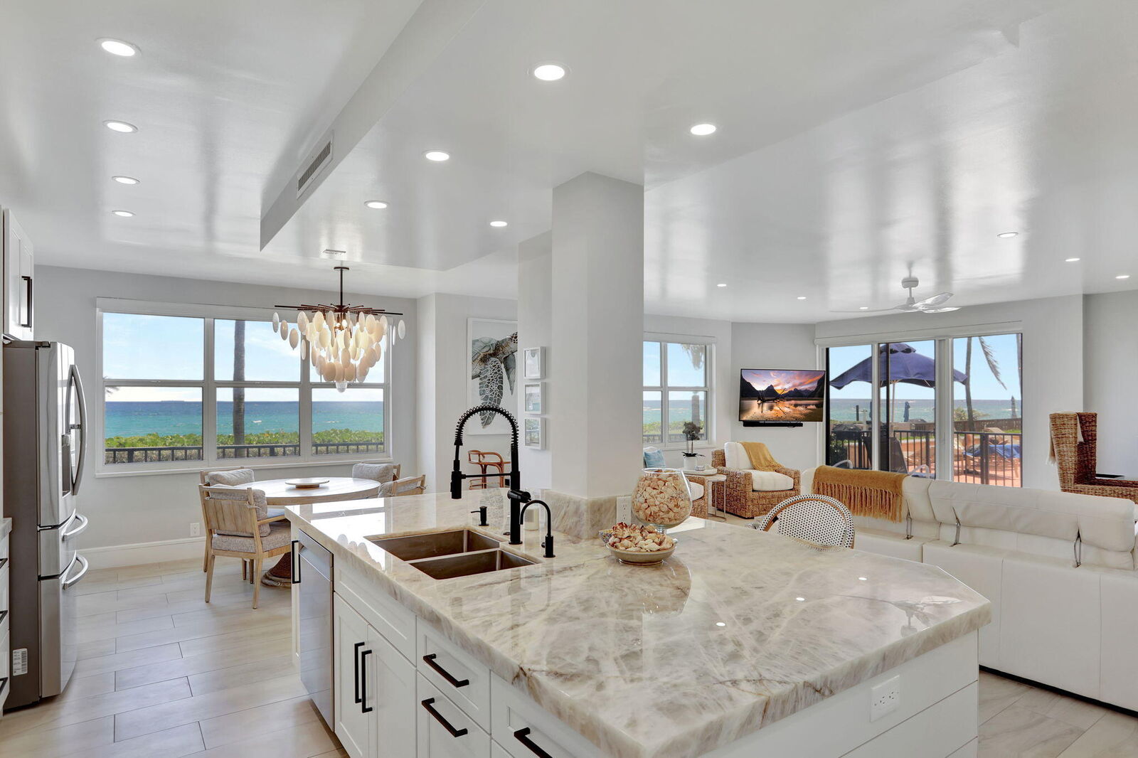 Property Photo:  1149 Hillsboro Mile 112 N  FL 33062 