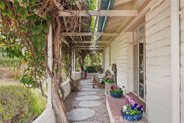 Property Photo: 1015 W River Lane CA 92706