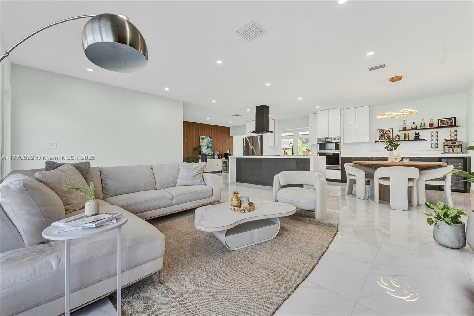 Property Photo: 1446 Scott St FL 33020