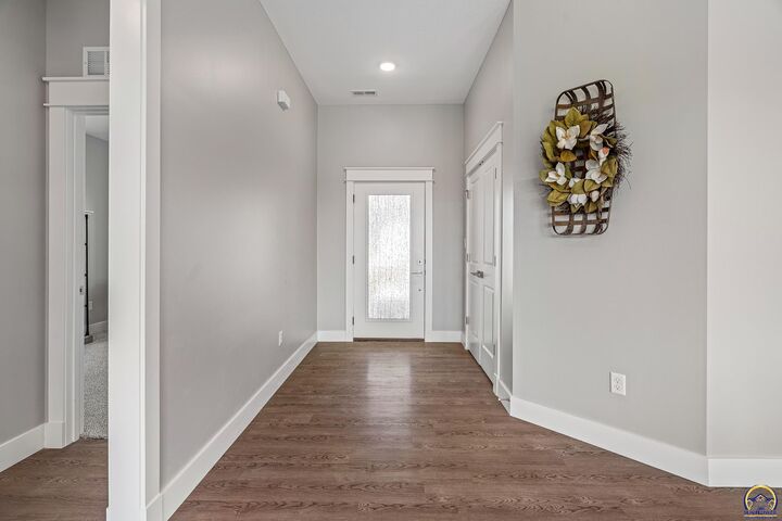 Property Photo:  8009 SW 26th Ter  KS 66614 