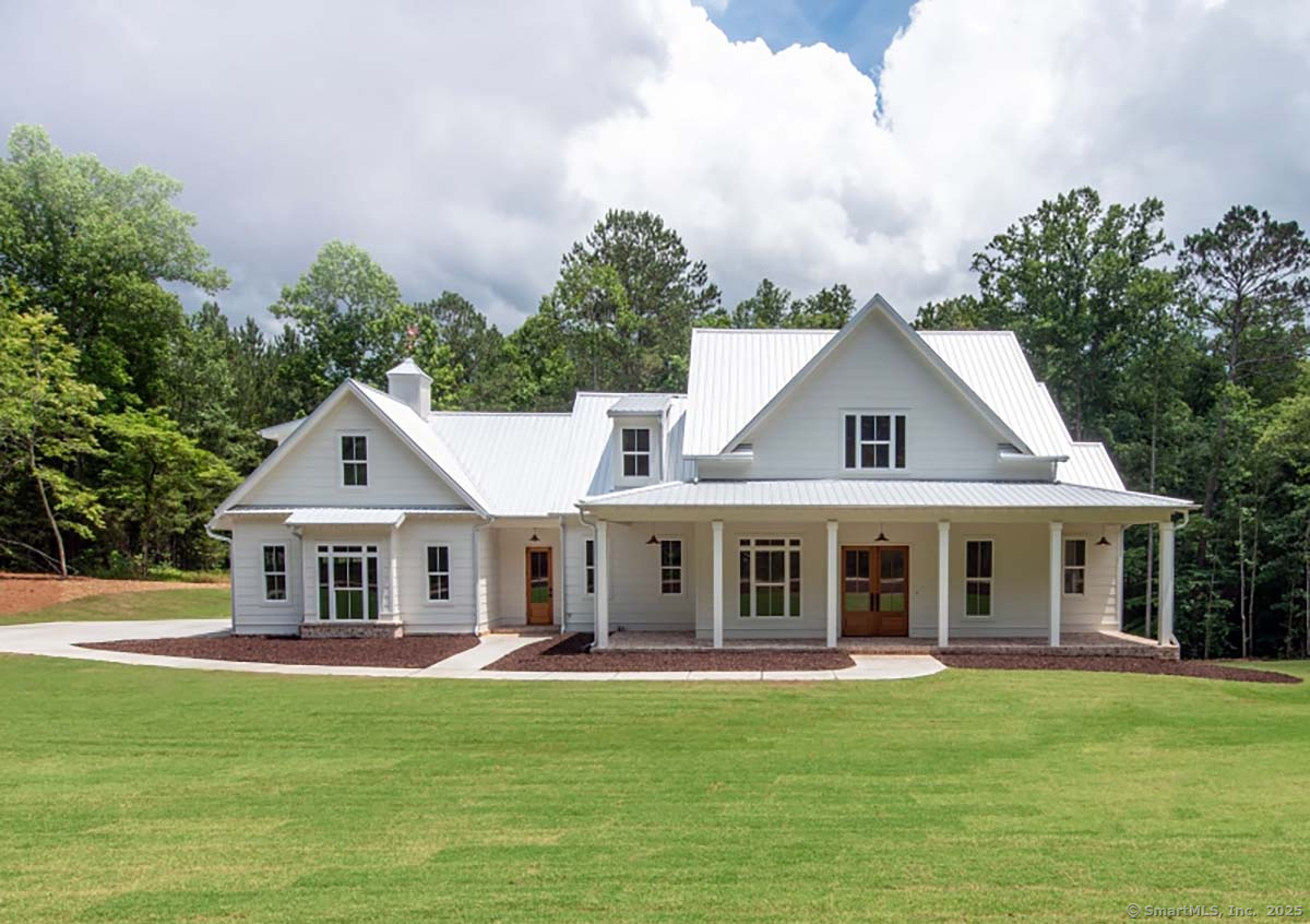 Property Photo: 95 Flanders Road CT 06355
