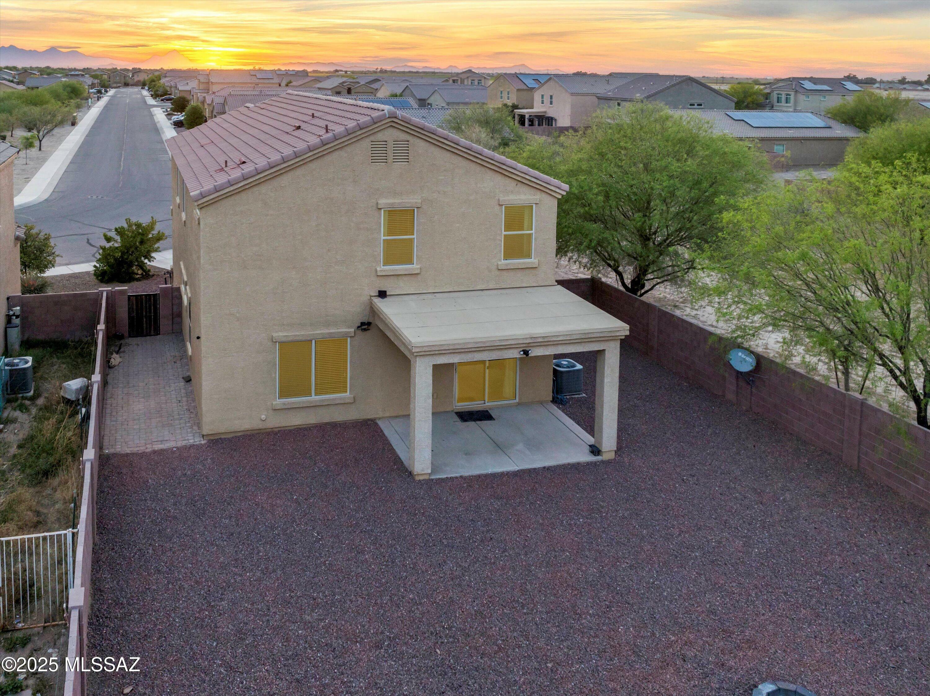 Property Photo: 12272 W Reyher Farms Loop AZ 85653