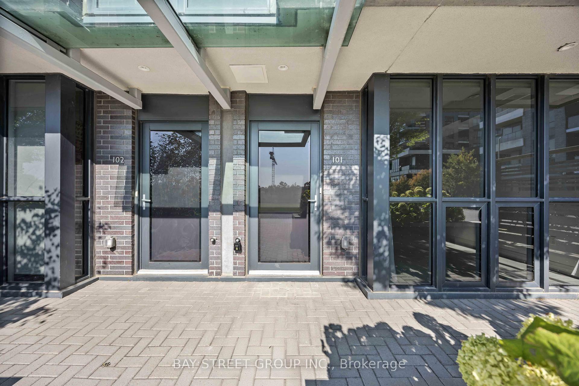 Property Photo: 30 Gibbs Road Th101 ON M9B 0E4