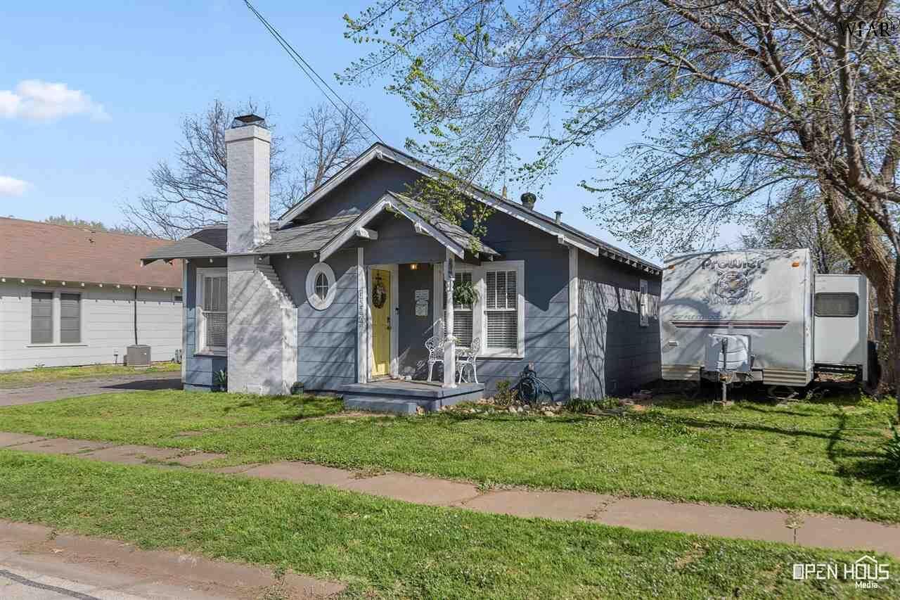 Property Photo:  1526 Speedway Avenue  TX 76308 