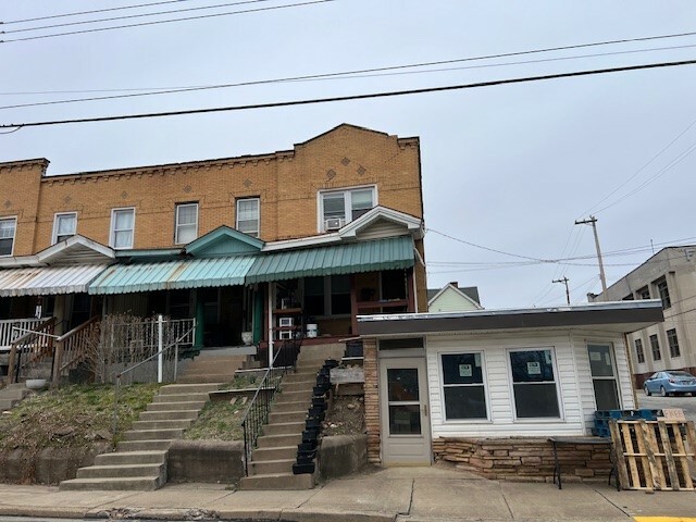 1526 Middle St  Pittsburgh PA 15215 photo