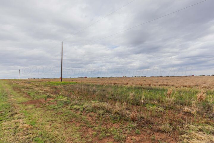 Property Photo: W Uh 60 - Tract 016 TX 79015