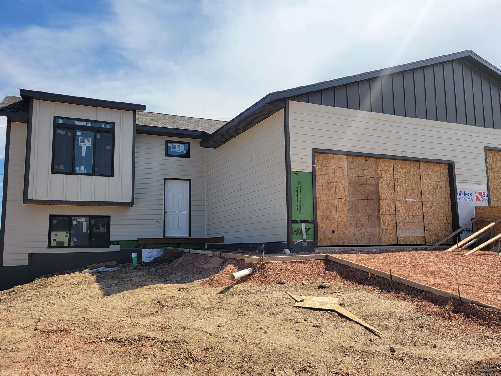 Property Photo: 1121 Pinnacle Ct SD 57701