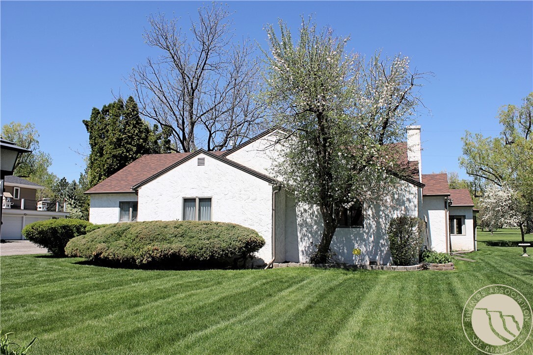 Property Photo: 851 Delphinium Drive MT 59102