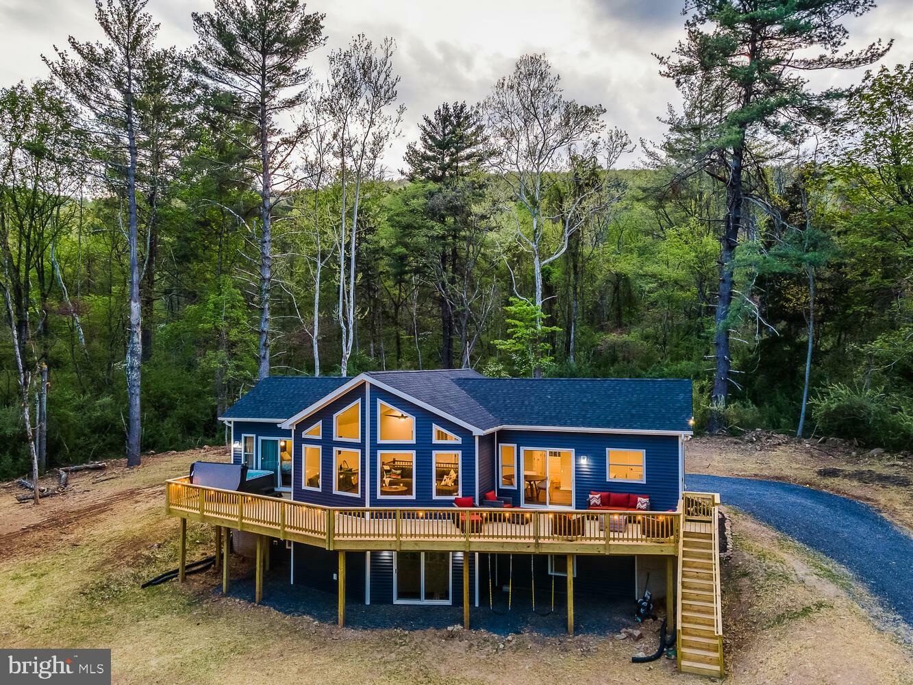 Property Photo: 1850 Gooney Manor Loop VA 22610