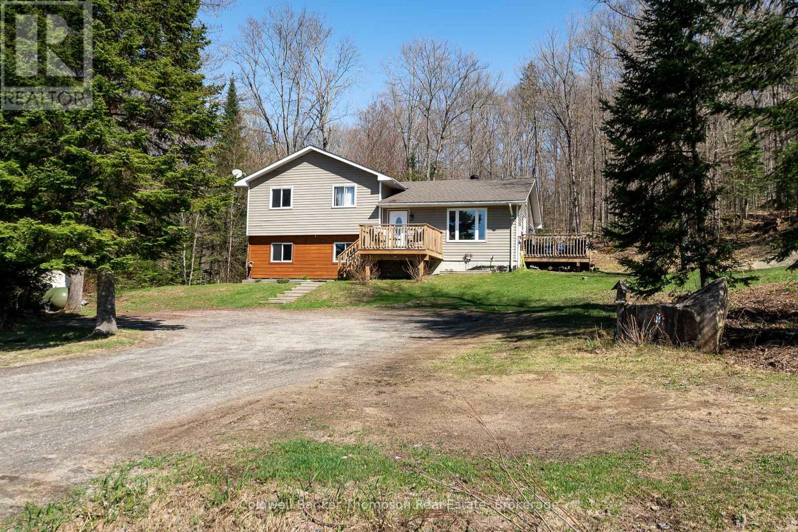 Property Photo:  751 Old Muskoka Road  ON P0B 1M0 