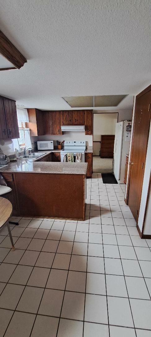 Property Photo: 505 Marion Manor Woods OH 43055