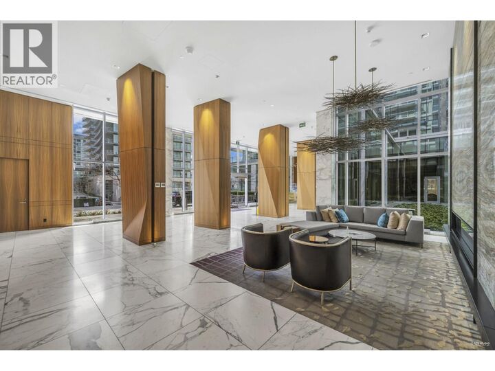 Photo de la propriété:  6633 Pearson Way 1302  BC V7C 0C4 