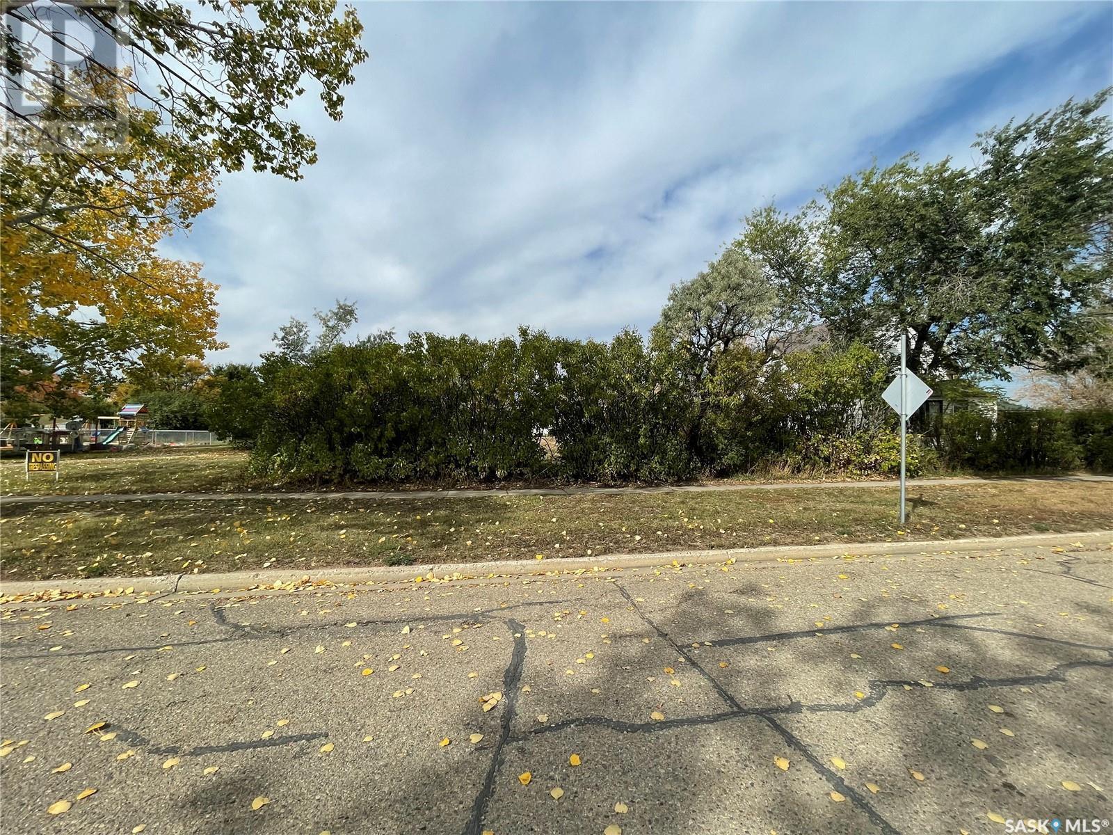Property Photo:  335 Main Street  SK S0H 0T0 