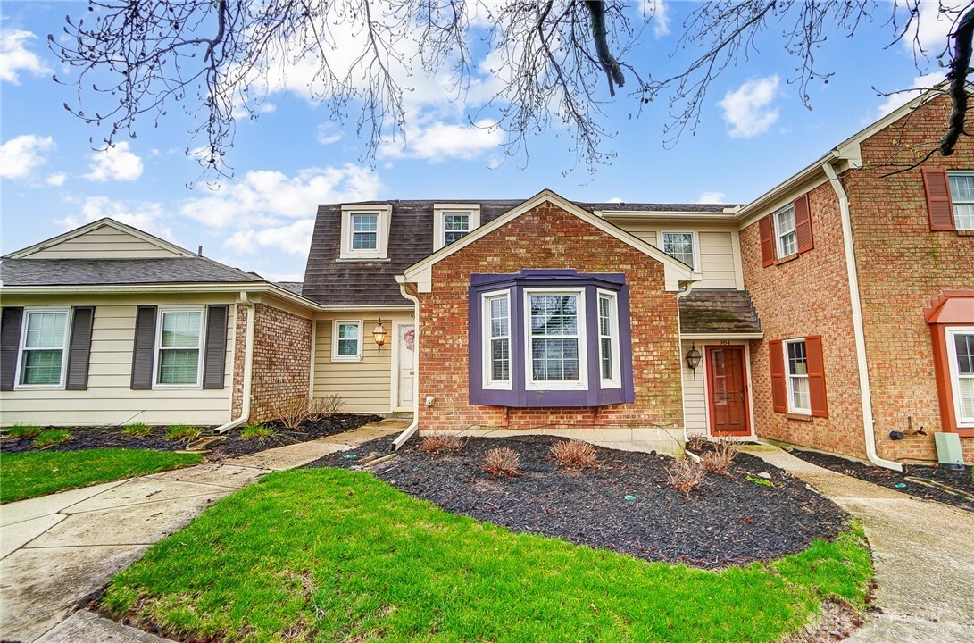 Property Photo: 982 Congress Park Drive 21 OH 45459