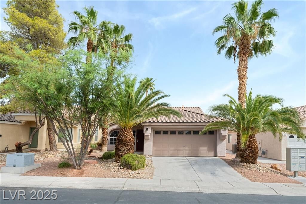 Property Photo: 1854 Oak Bluffs Avenue NV 89032