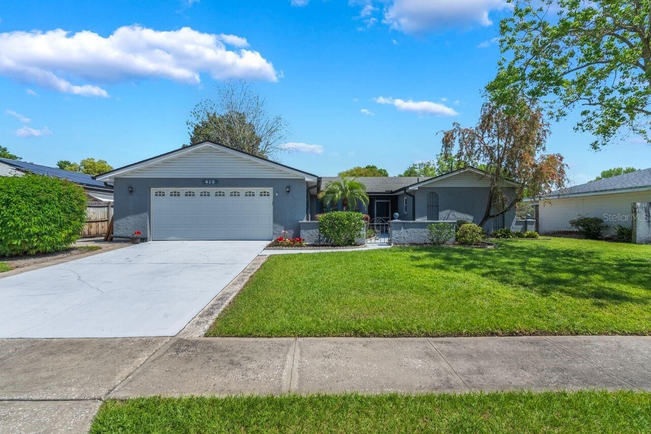 Property Photo:  610 Palomas Avenue  FL 34761 
