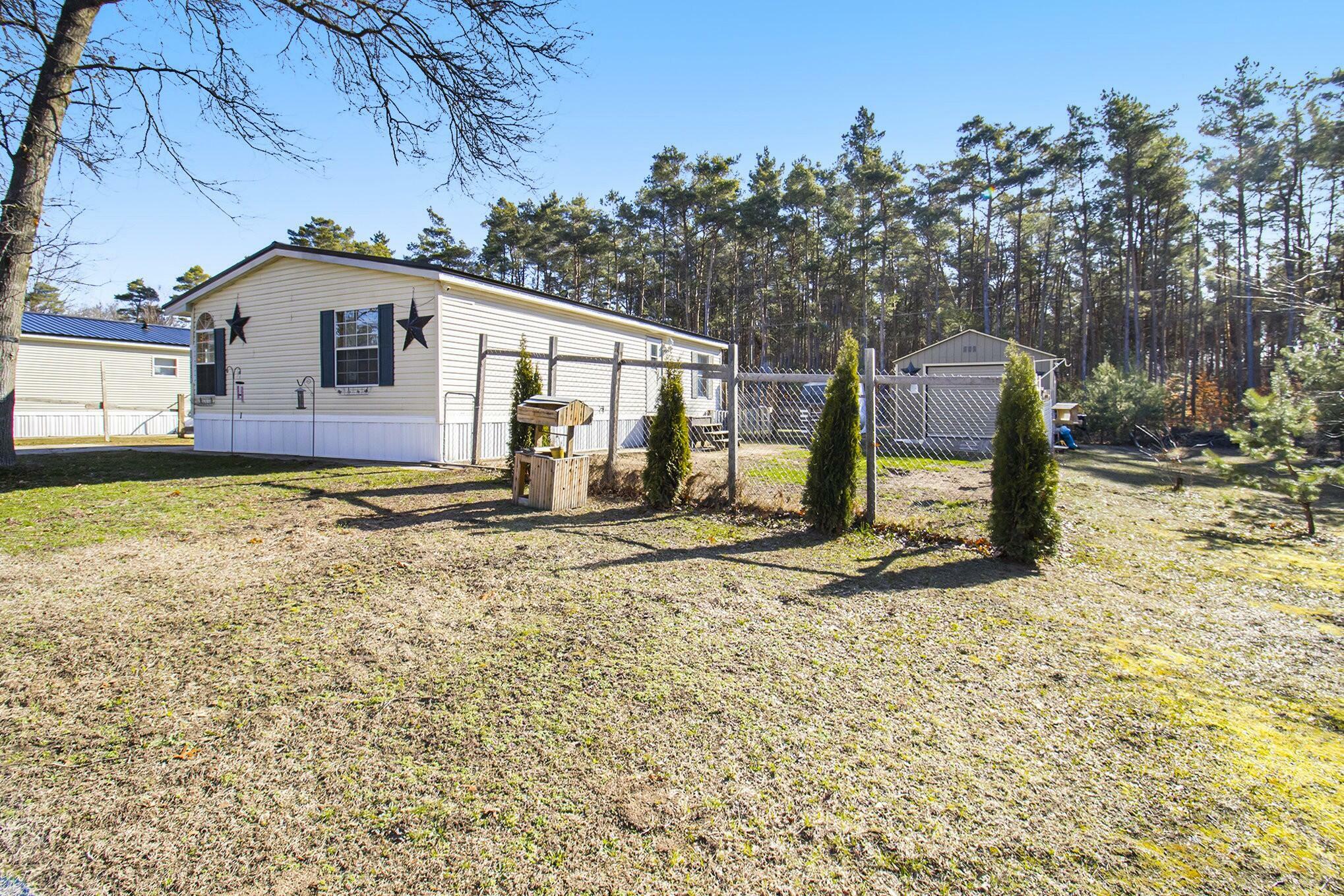 Property Photo: 10430 90th Avenue MI 49332