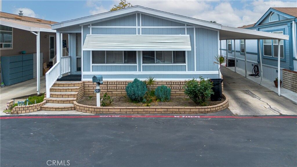 Property Photo:  201 Road Runner Lane  CA 92708 