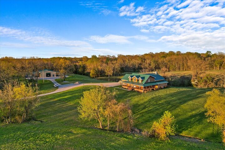Property Photo:  1661 Martha Leeville Rd  TN 37090 
