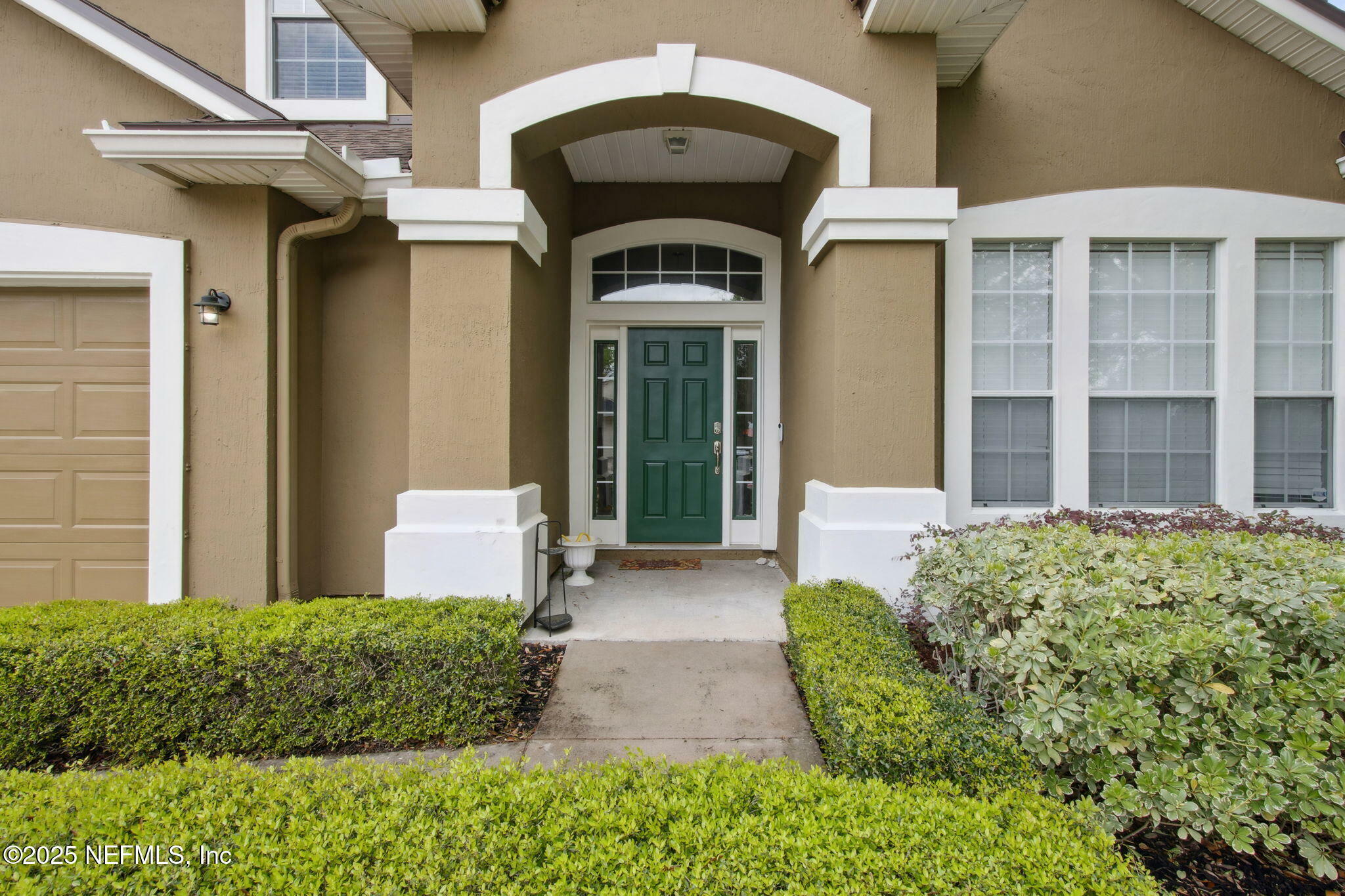 Property Photo: 2866 Pebblewood Lane FL 32065