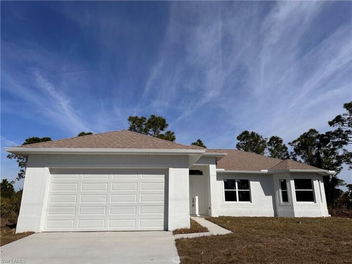 Property Photo: 109 Paxton St FL 33974
