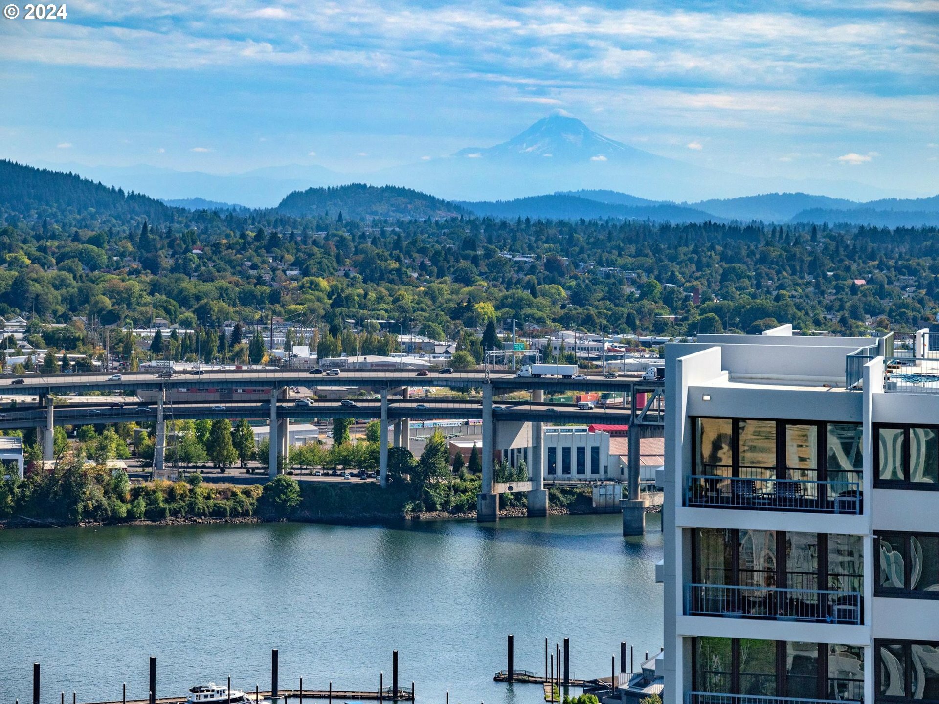 Property Photo:  255 SW Harrison St 24B  OR 97201 