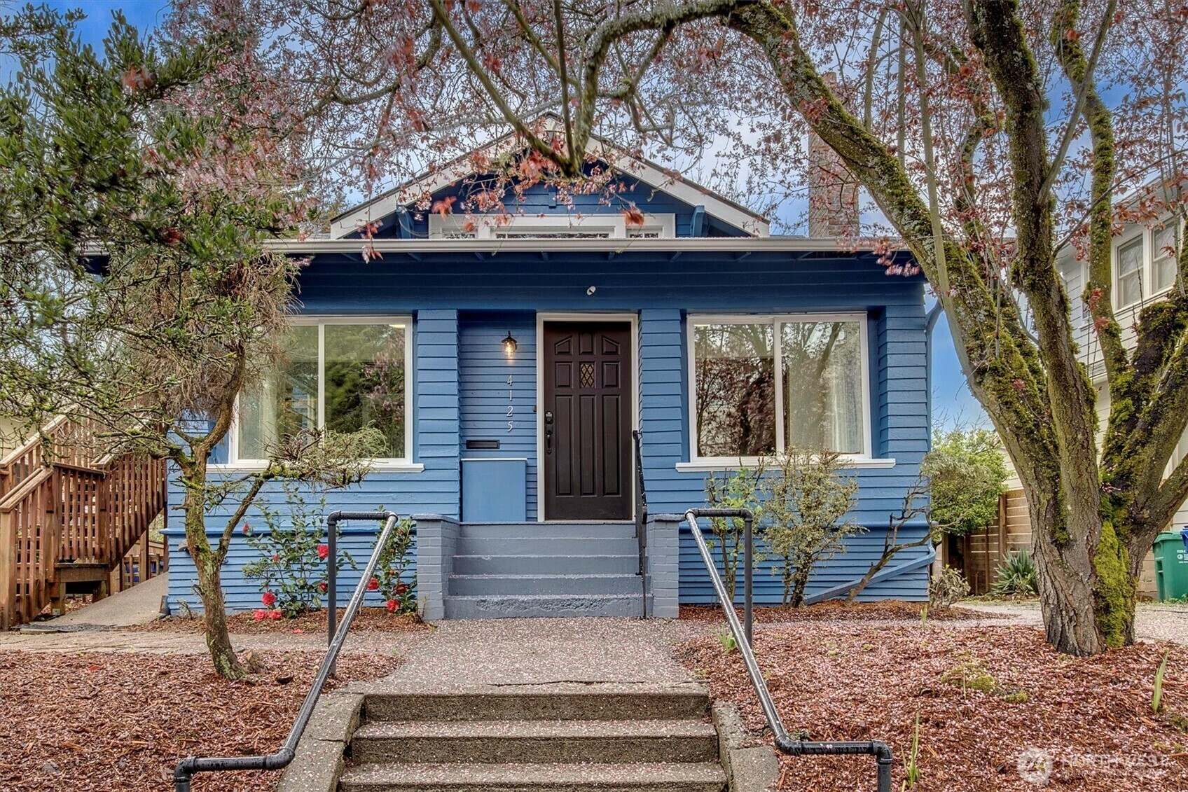 4125  38th Avenue S  Seattle WA 98118 photo