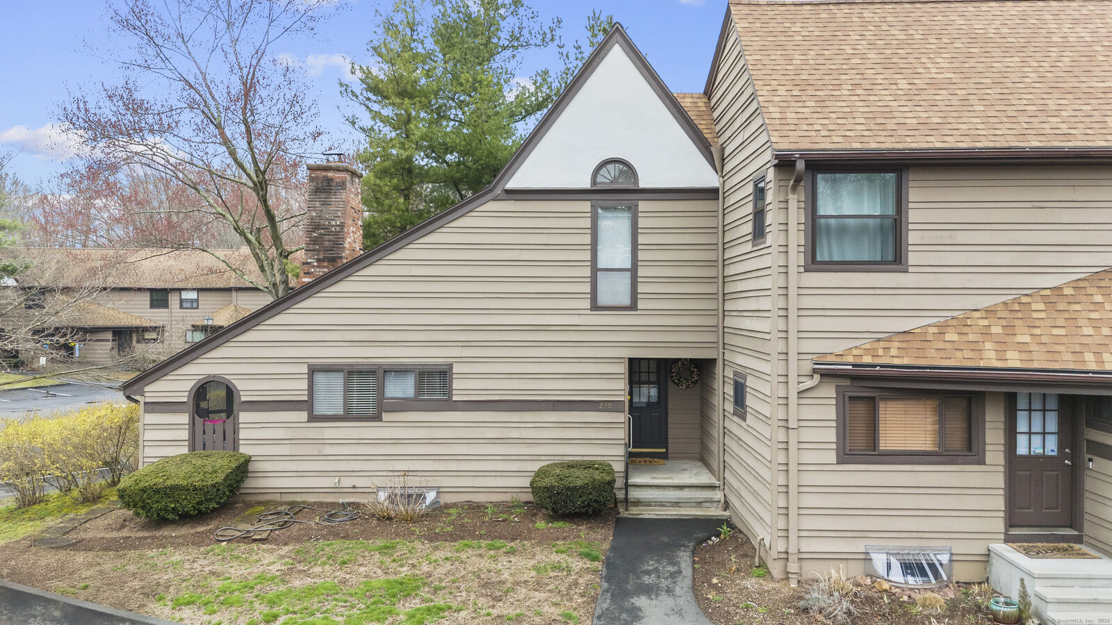 Property Photo:  230 Thompson Street 301  CT 06513 