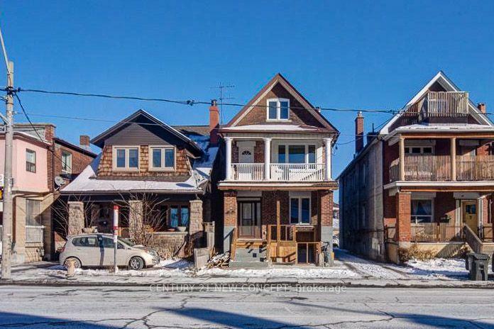 1845 Dufferin Street  Toronto ON M6E 3P5 photo