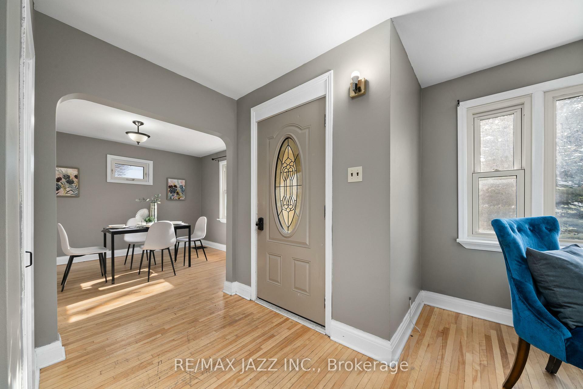Property Photo: 47 Ponton Street ON K8P 3T7