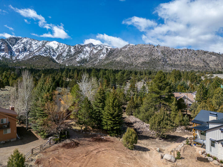 Property Photo: 296 S Cliff Rose Cir 11 UT 84781