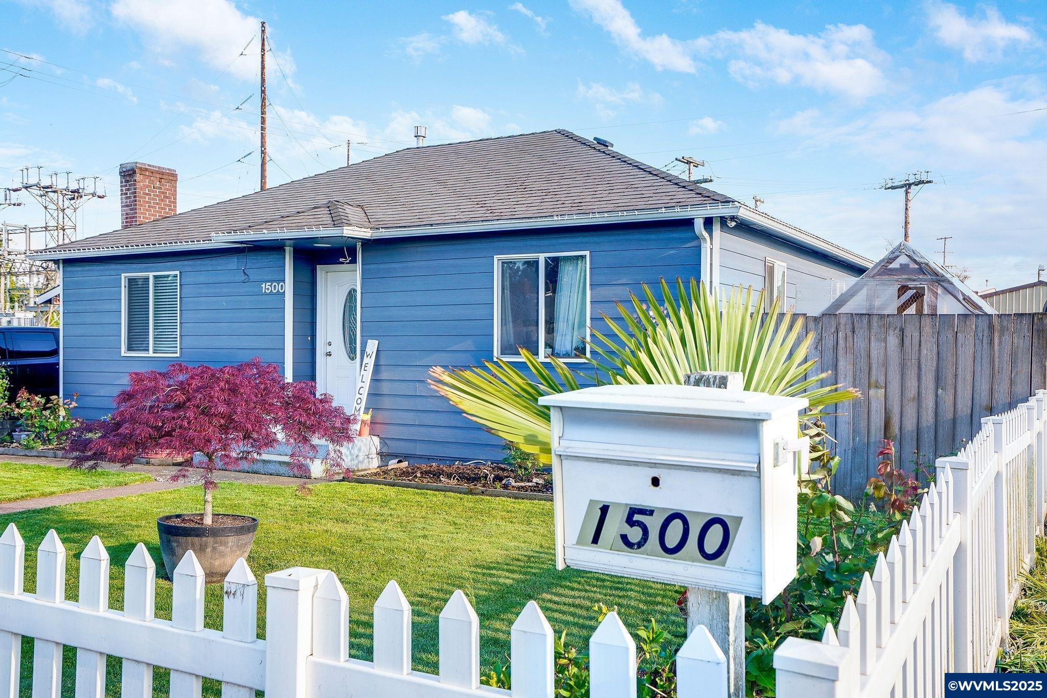 Property Photo: 1500 George St OR 97071