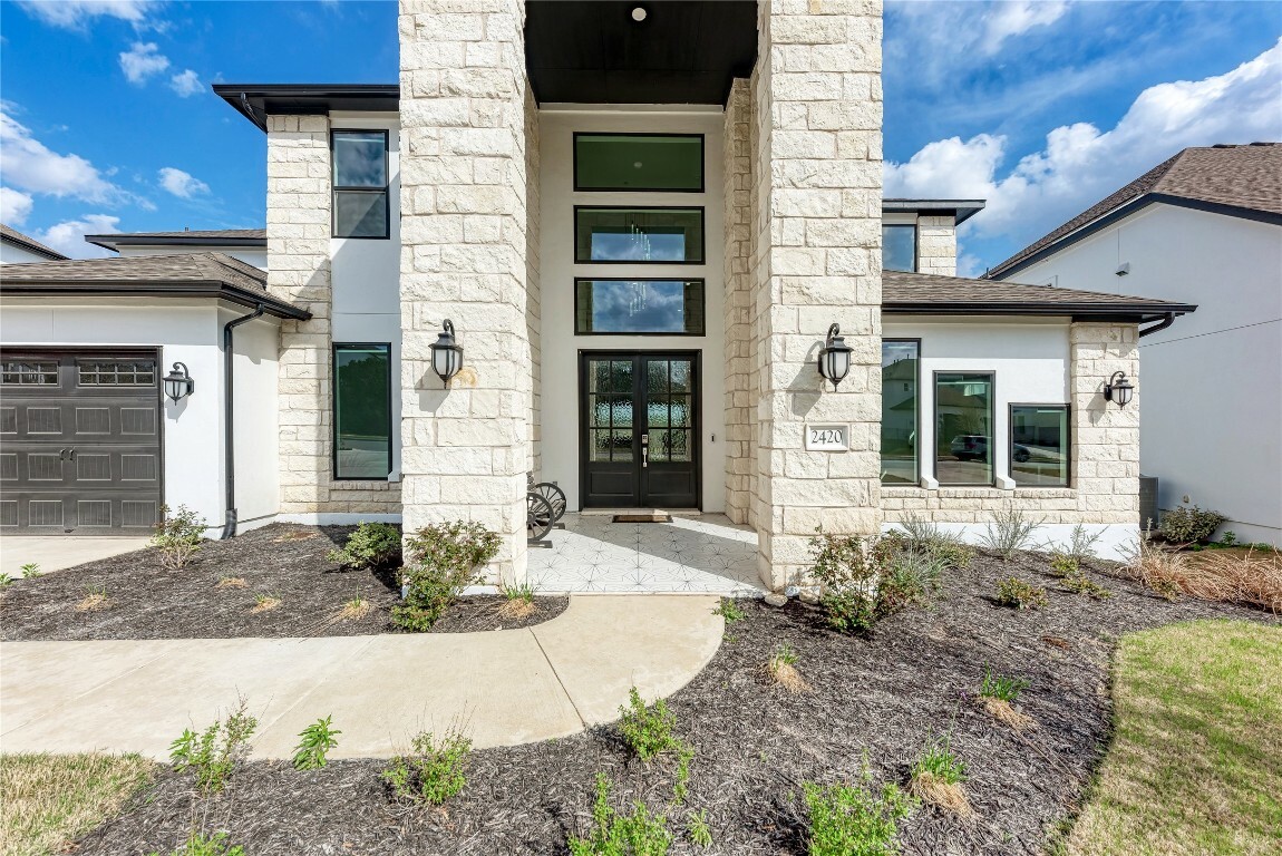 Property Photo: 2420 Novara Trail TX 78641