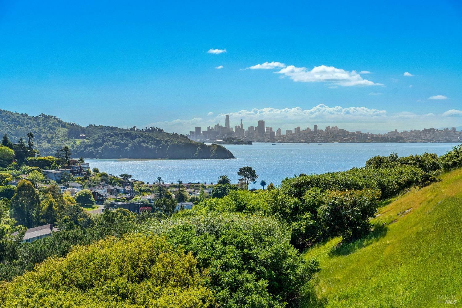 Property Photo: 121 Red Hill Circle CA 94920