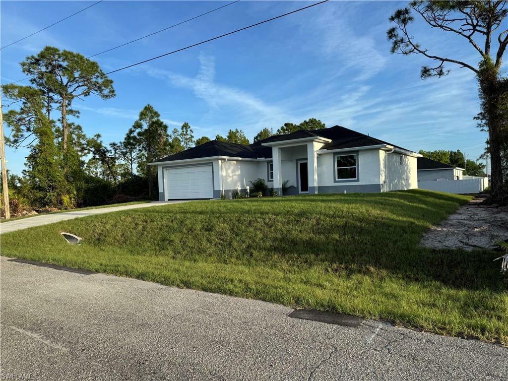 Property Photo: 3308 17th St SW FL 33976