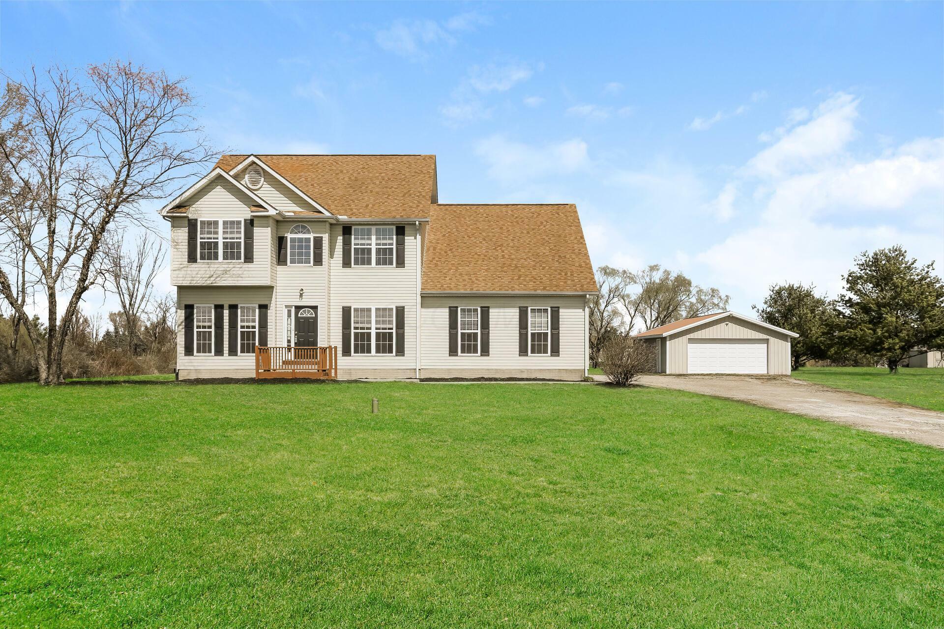 Property Photo: 6904 Coonpath NE Road OH 43130