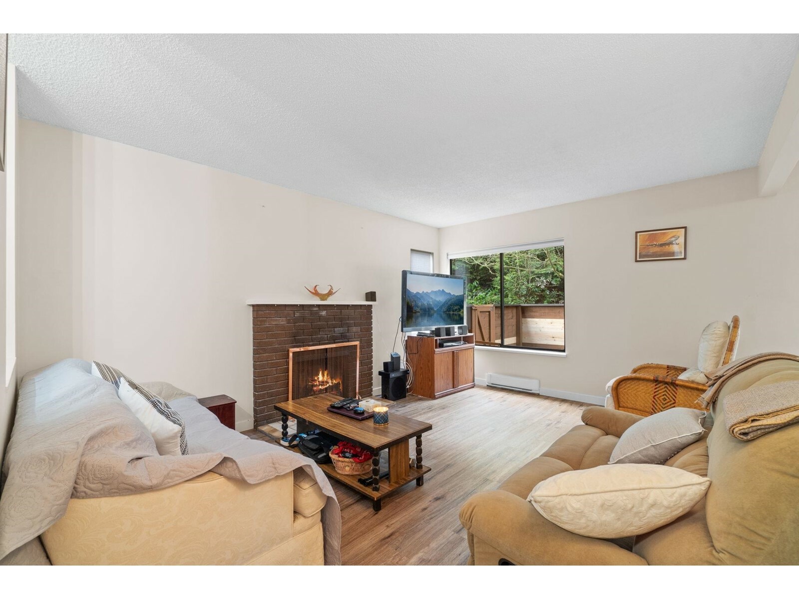 Property Photo: 10620 150 2001 BC V3R 7S1