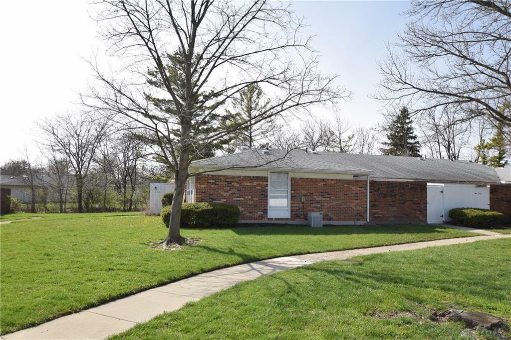 Property Photo: 5814 Troy Villa Boulevard OH 45424
