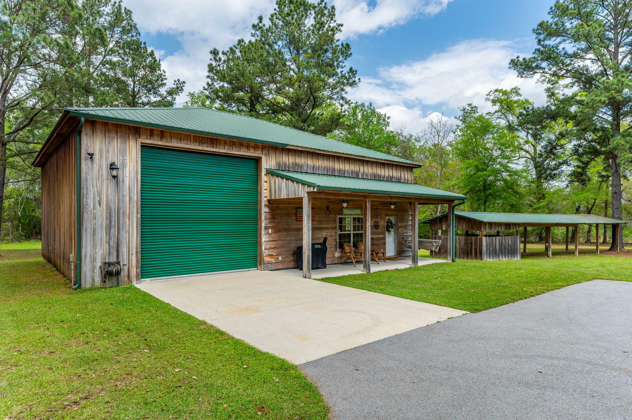 Property Photo: 8109 Fl-189 FL 32531