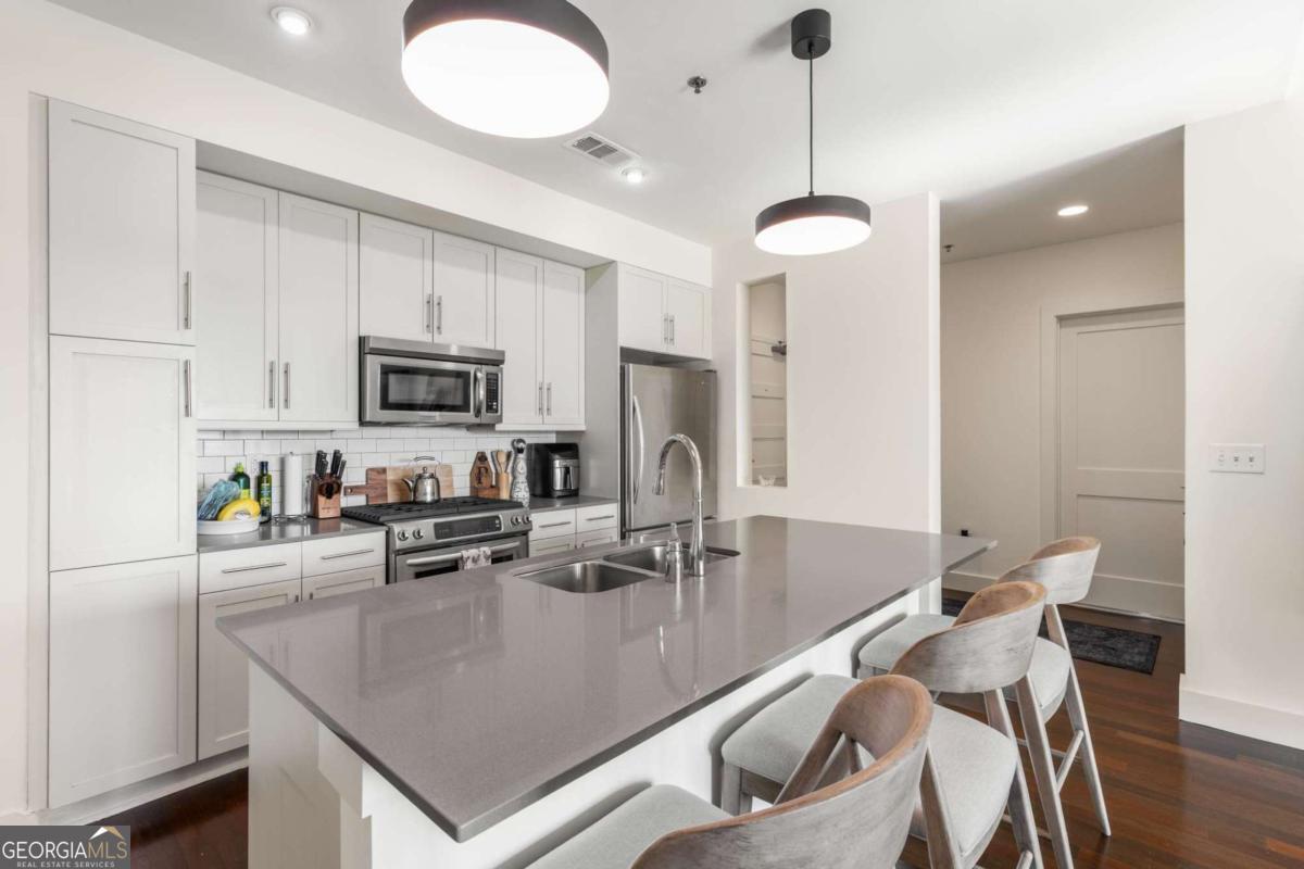 Property Photo: 1100 Howell Mill Road NW 711 GA 30318