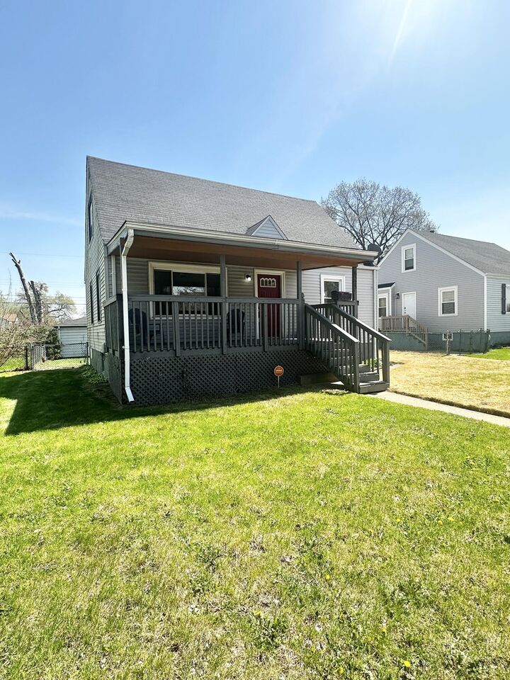Property Photo: 6525 Carolina Avenue IN 46323