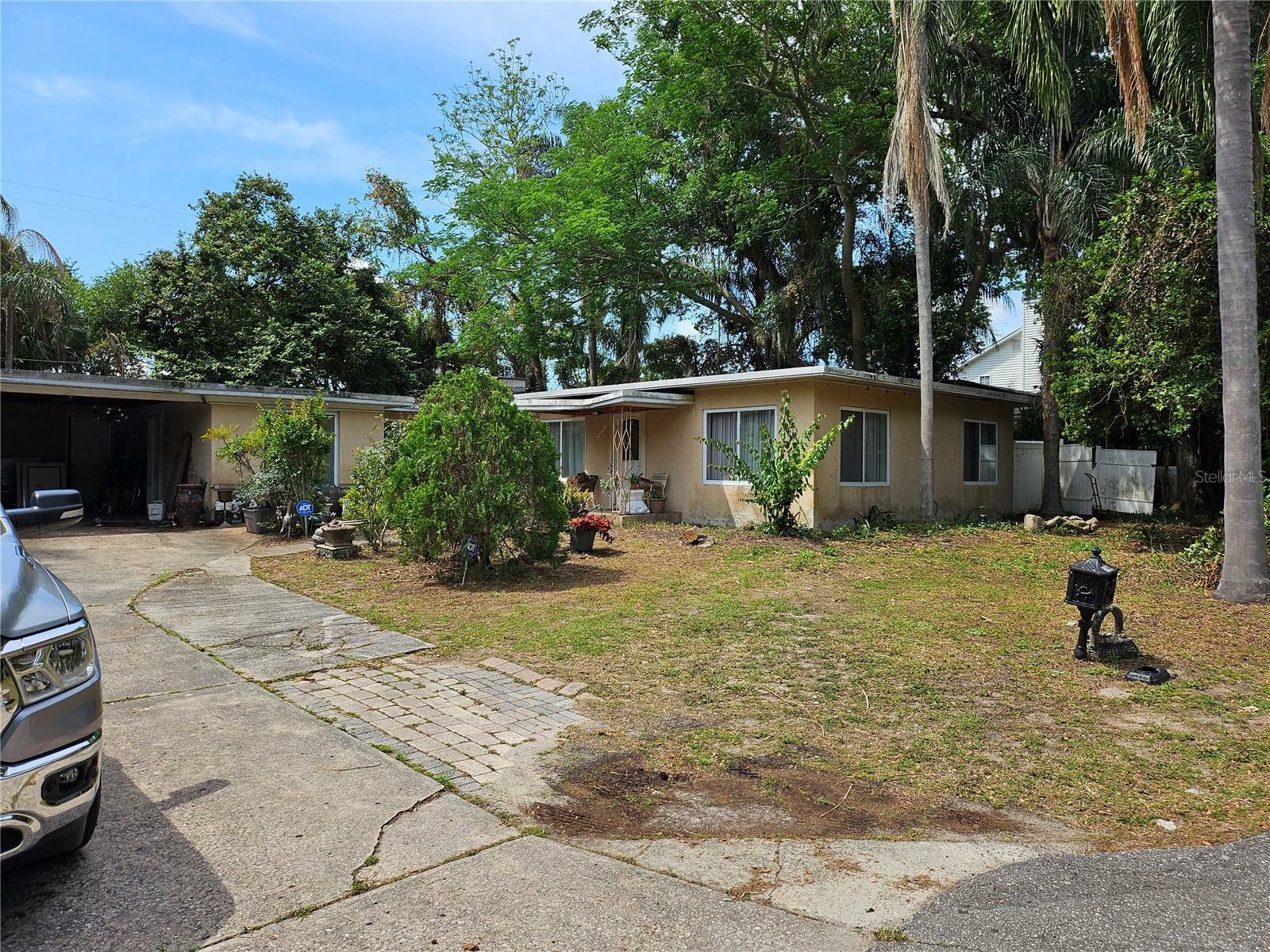 Property Photo: 2464 Lotafun Avenue FL 32789