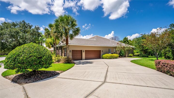 Property Photo: 2021 Stefano Court FL 32757