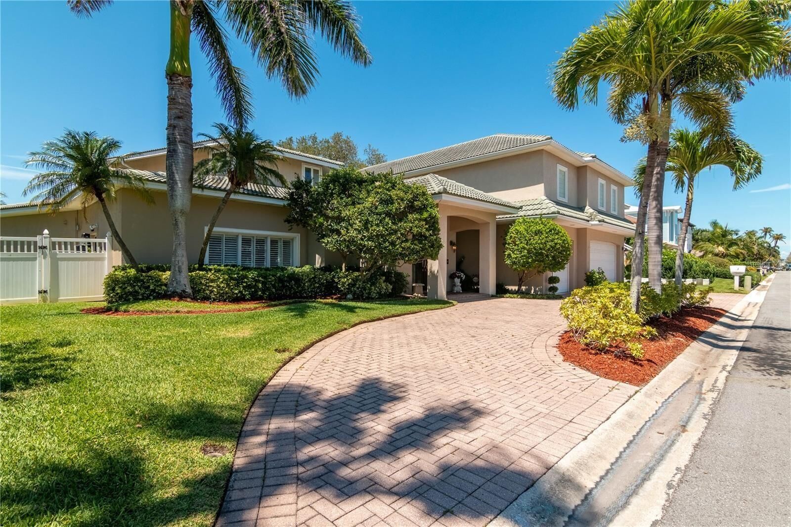 Property Photo:  3 Paradise Lane  FL 33706 