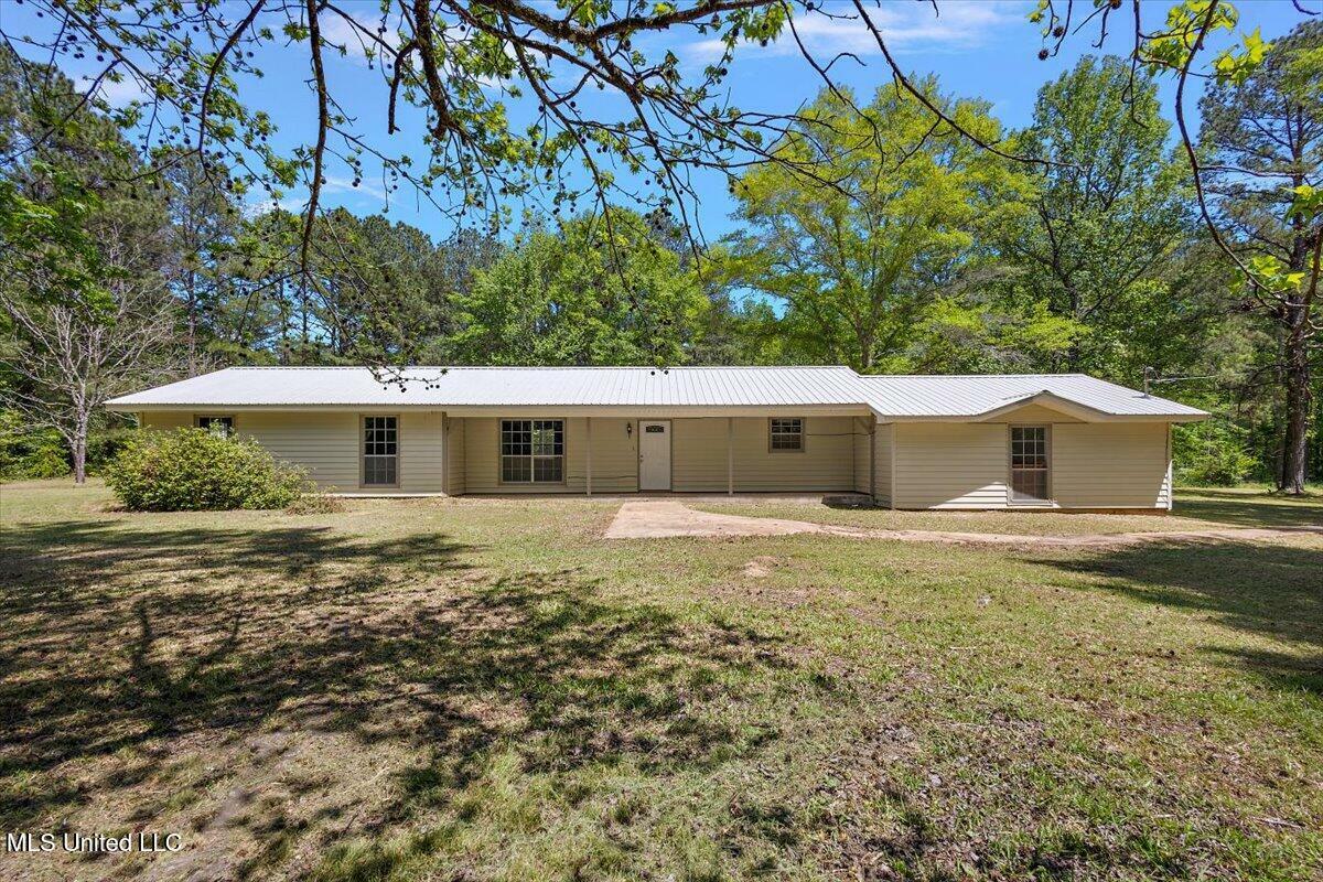 Property Photo: 118 George Keys Drive MS 39114